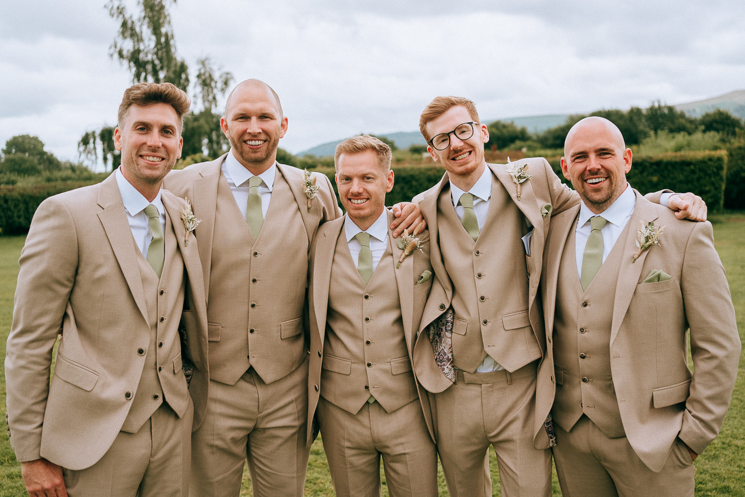 BARN AT BRYNICH WEDDING PHOTOGRAPHY BRECON 015 BARN AT BRYNICH WEDDING PHOTOGRAPHY BRECON 015